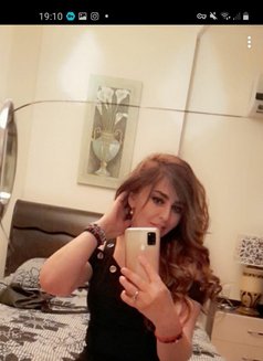 Lara Sweet - puta in Muscat Photo 4 of 6