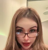 Lara - escort in Al Manama Photo 17 of 17