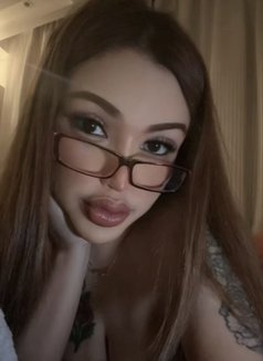 Lara - escort in Al Manama Photo 25 of 25