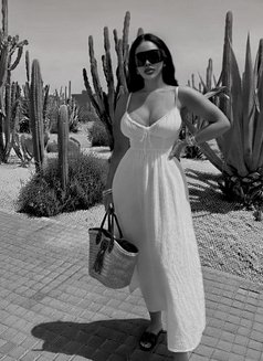 Lara - escort in Bali Photo 5 of 9