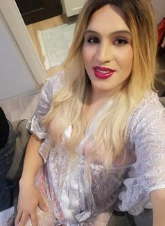 Lara Ts - Acompañantes transexual in İstanbul Photo 2 of 10