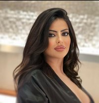 Turkish Lara - puta in Riyadh Photo 3 of 12