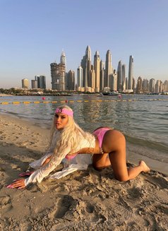 Lara - puta in Riyadh Photo 1 of 10
