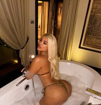 Lara - escort in Riyadh Photo 3 of 10