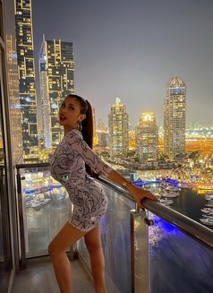 Larazaty Queen - puta in Dubai Photo 3 of 9