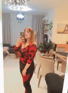 Lareen - escort in Cairo Photo 3 of 11