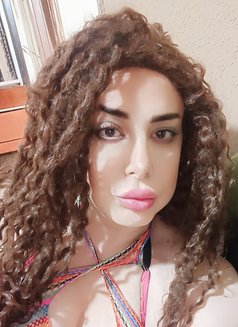 Lareen - Transsexual escort in Beirut Photo 14 of 14