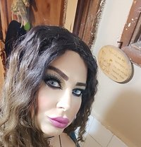 Lareen - Transsexual escort in Beirut Photo 18 of 18