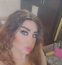 Lareen - Transsexual escort in Beirut Photo 19 of 19