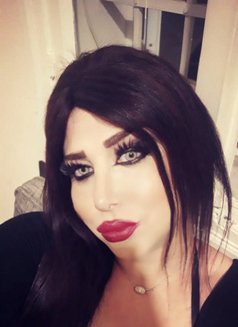 Lareen - Transsexual escort in Beirut Photo 20 of 28