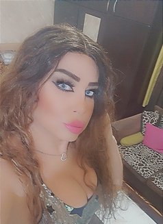 Lareen - Transsexual escort in Beirut Photo 29 of 30