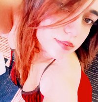 Larenn - escort in Cairo