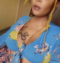 Laresaliv nairobi - puta in Nairobi