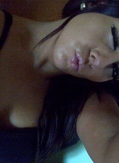 Larissa Arazi - Transsexual escort in London Photo 3 of 3