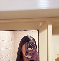 Larissa - Transsexual escort in Okinawa Island