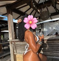 Larissa - escort in Abidjan