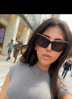 Larissa - Transsexual escort in Beirut Photo 2 of 5