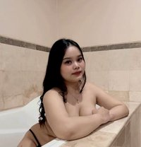 Larras - puta in Jakarta