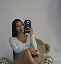 Larrissa - escort in Muscat