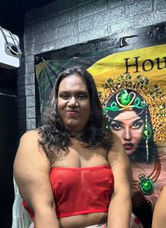 Lashee Shenon - Transsexual escort in London Photo 8 of 10