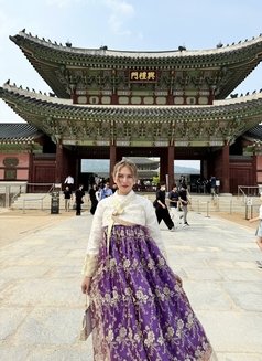 Samarah - escort in Seoul Photo 1 of 23