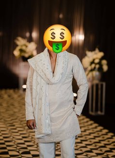 Last Week in Mumbai make it memorable - Male escort in Mumbai Photo 1 of 2