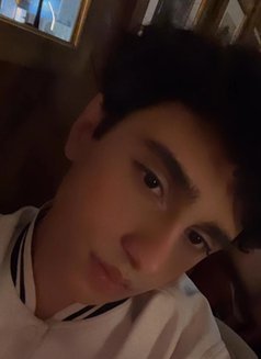 Lati̇na - Male escort in Baku Photo 3 of 6