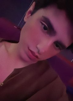 Lati̇na - Male escort in Baku Photo 4 of 6