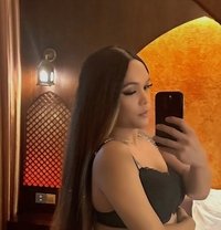 Latifa mistress of asia - Transsexual escort in Dubai