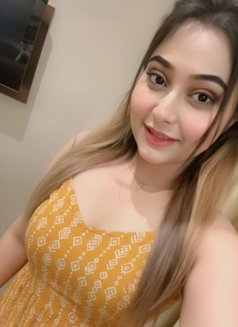 Latika College Student Available in Delh - puta in New Delhi Photo 4 of 5