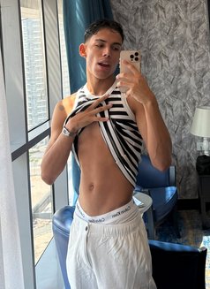 Latin Boy New Here - Male escort in Dubai Photo 8 of 18