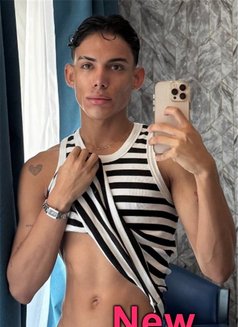Latin Boy New Here - Male escort in Dubai Photo 19 of 19