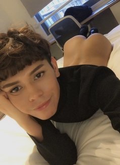 Latin Femboyyy - Acompañantes masculino in London Photo 8 of 15