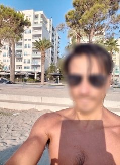 Latin Guy - masseur in Cannes Photo 2 of 4