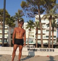 Latin Guy - masseur in Cannes