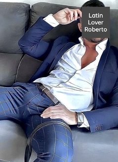 Lover Roberto - Male escort in Amsterdam Photo 1 of 4