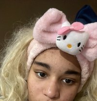 Sophia - escort in Kuwait