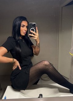 Latina - Male escort in Paris Photo 3 of 5