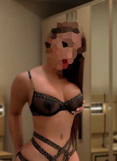 Latina from México. - puta in Abu Dhabi Photo 7 of 10