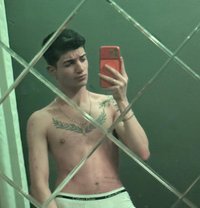 Latino Vers Xl - Male escort in Riyadh
