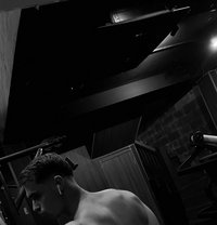 Latino69 - Acompañantes masculino in Singapore