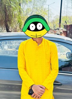 Laughing. Budhaaa - Male escort in New Delhi Photo 1 of 3