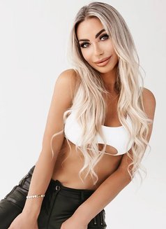 Laume - escort in London Photo 2 of 8