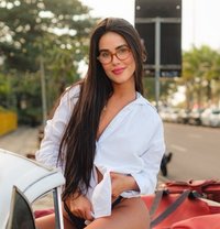 Laura Babe Face Hottie Party Girl - puta in Hong Kong Photo 1 of 20