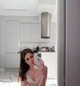 Laura - escort in Jeddah Photo 1 of 6