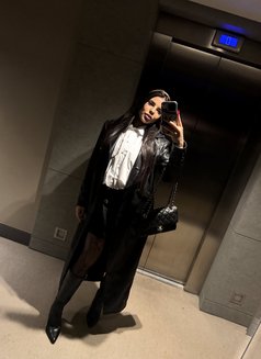 Laura - puta in Hanoi Photo 10 of 13