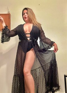 Laura - puta in Lisbon Photo 5 of 5