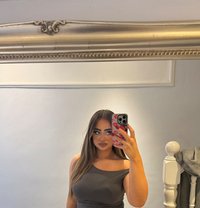 Laura - escort in Glasgow