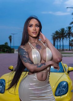 Laura - Transsexual escort in Barcelona Photo 10 of 19