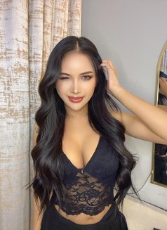 Laura - Transsexual escort in Riyadh Photo 11 of 12